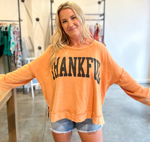 "Thankful" Printed Washed Sweatshirt