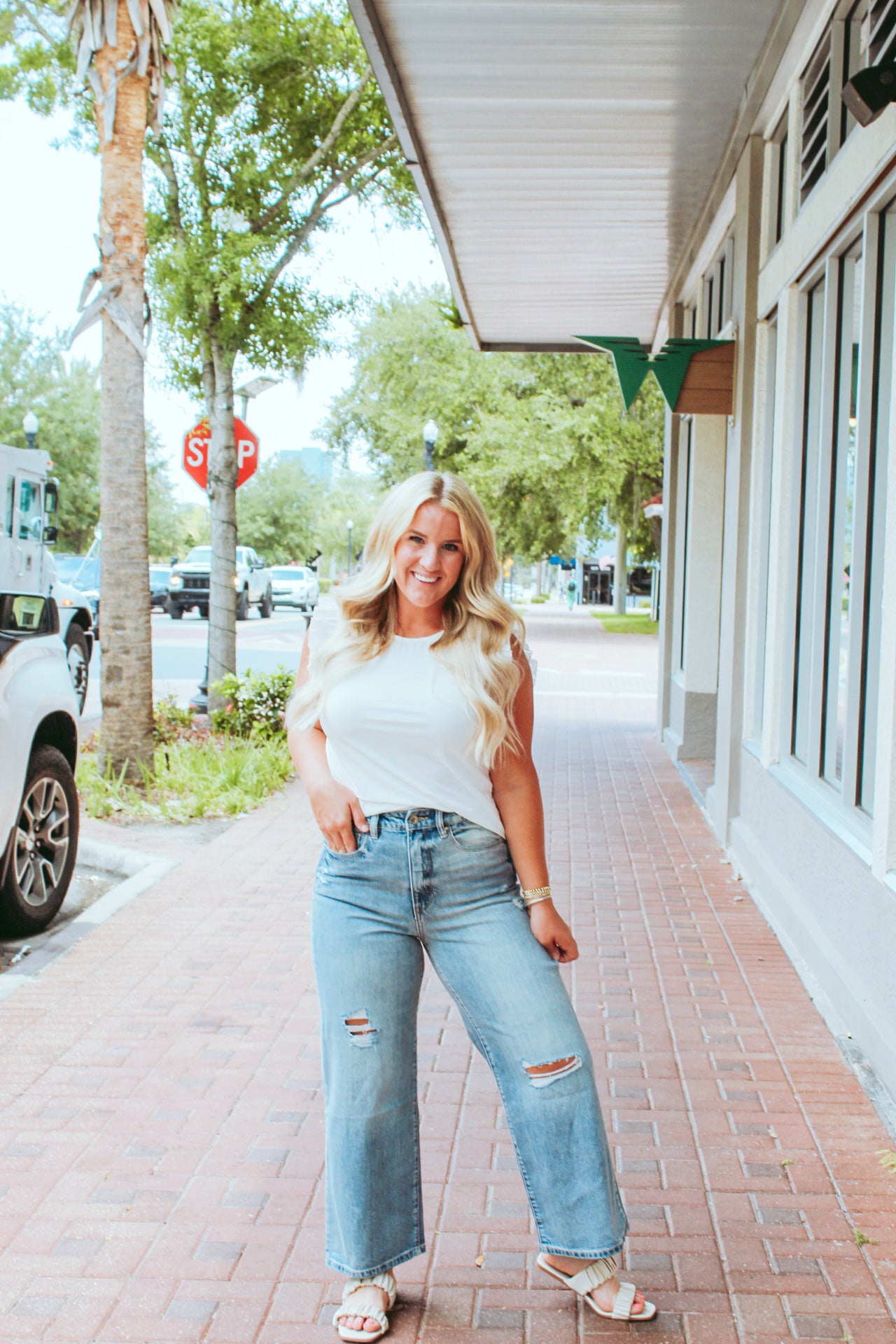 90's Stretch Back Rigid Front Wide Leg Crop in Dallas Wash