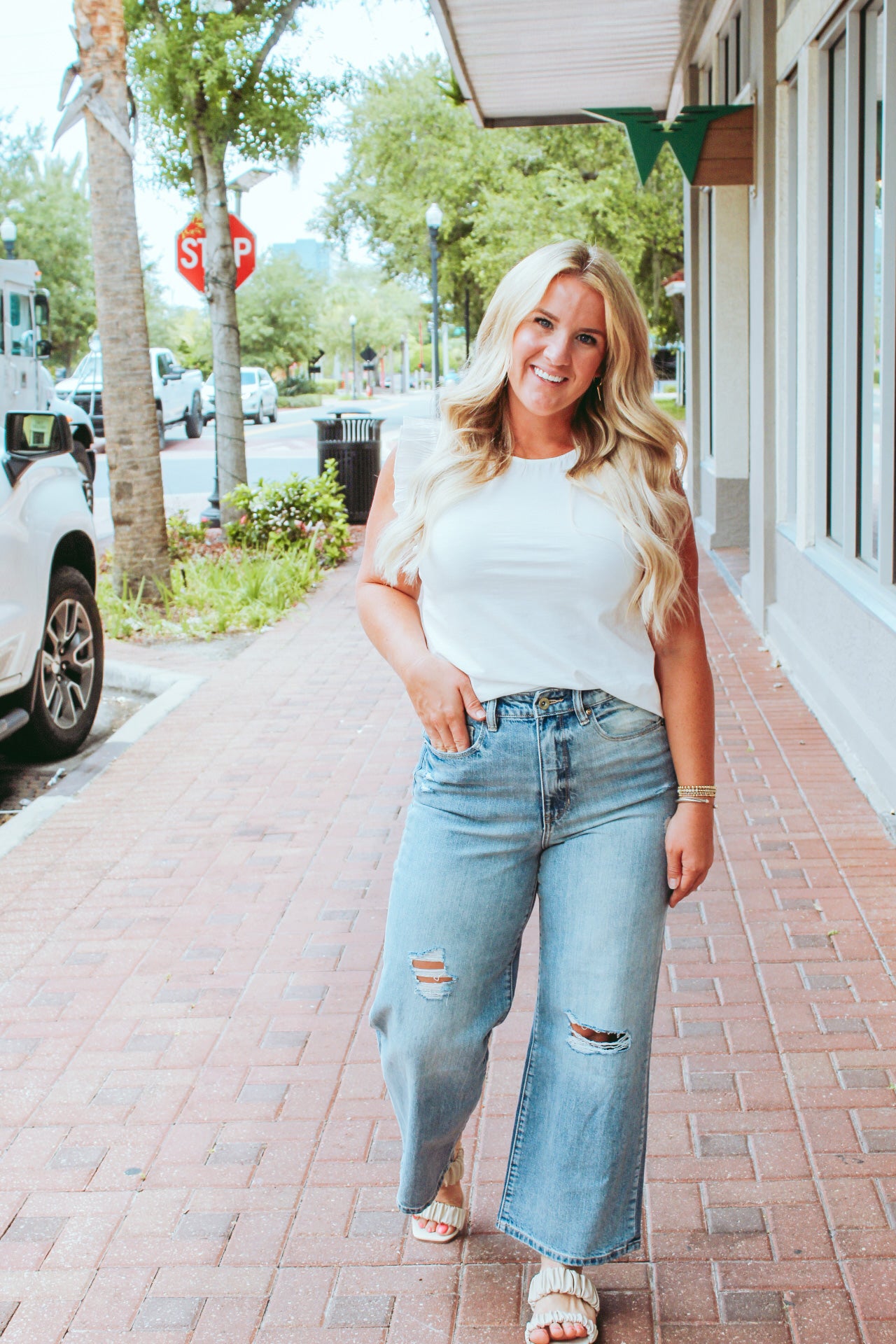 90's Stretch Back Rigid Front Wide Leg Crop in Dallas Wash